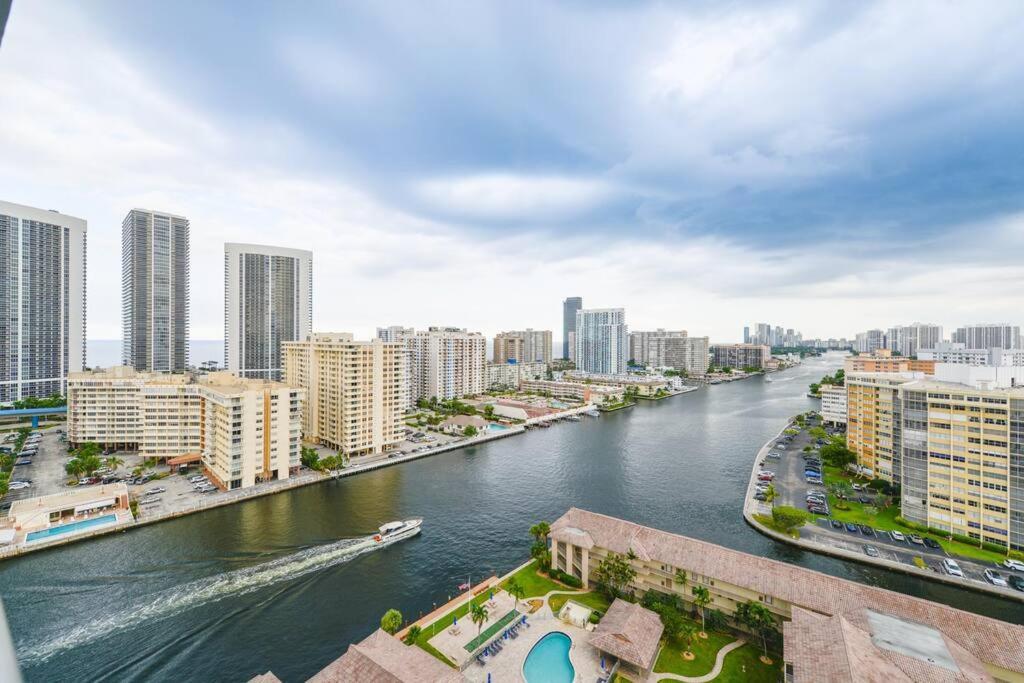 Cozy 1Br Condo Beachwalk Resort 哈兰代尔海滩 外观 照片